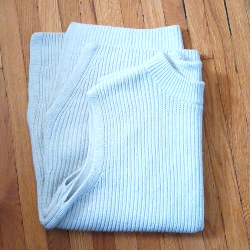 H&M sweater vest